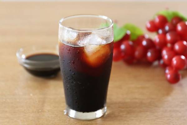 自然な甘みで飲みやすい、有機ブドウだけを使った「飲む有機バルサミコ酢」を新発売！