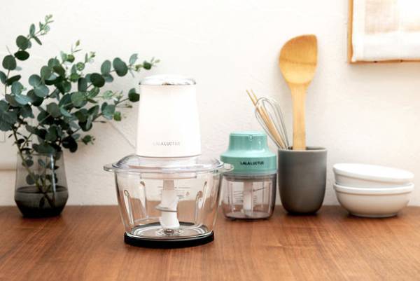 5秒で下ごしらえが完了！カット野菜もスイッチを押すだけ　1台7役「コードレスフードチョッパー」を2022年7月6日に発売