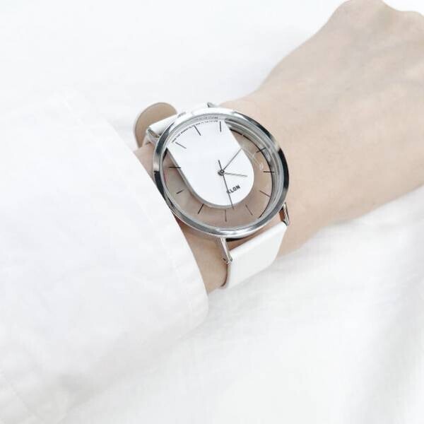 ファッションブランド「KLON 」から夏らしいクリアデザインの新作腕時計「INVISIBLE RELATION」が発売！ユニセックスで使いやすいモノトーンカラー