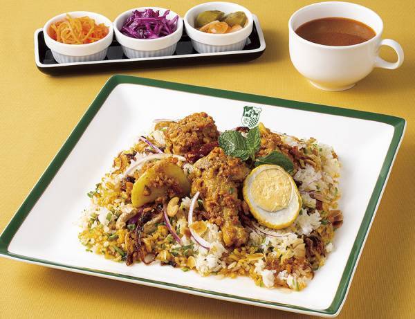 日本で初めて本場インドのカリーを発売して95年、今、新たなチャレンジ「チキンビリヤニ　～幻の米　白目米（しろめまい）使用～」2022年6月12日（日）提供開始