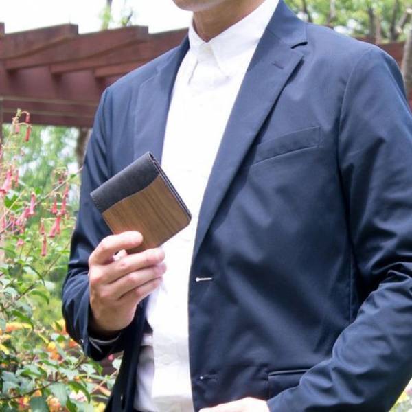 天然木×プエブロレザーの小型財布「プエブロ イクイップウォレット」販売を開始しました