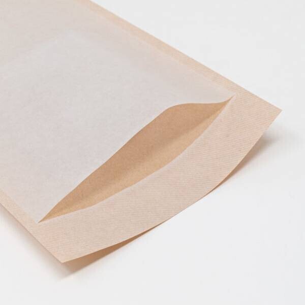 透明袋のDMを簡単に脱プラへ　グラシン紙を使用した片面全体が半透明の特殊封筒「販促用グラス封筒」を6/15に発売