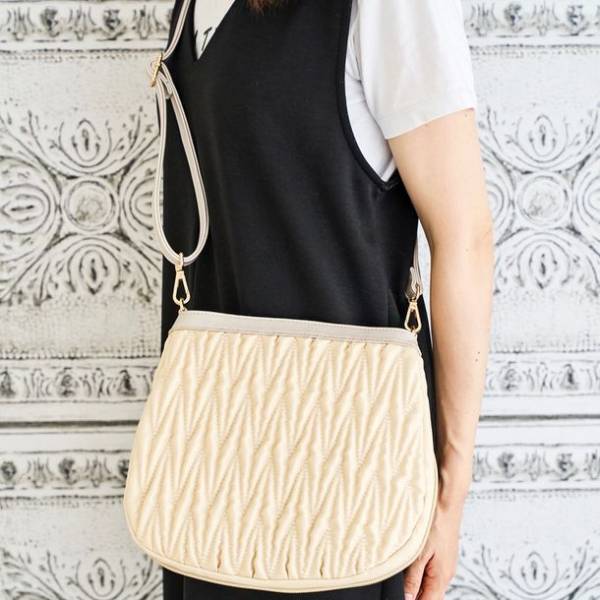 マザーズバッグ専門店としてGIRLSBAGがコンセプトを一新しブランド名を「GB」に！数量限定色・アイボリーも販売開始