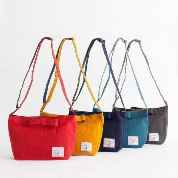 レインコート姿の愛犬を投稿！受賞者には人気グッズをプレゼント　「楽しい雨んぽ大賞」キャンペーンが6月15日より開始