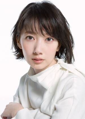 波瑠さん出演パリミキ2022新CM　デートの帰り際　彼女は、めがねを変えた事実を伝える。「気づいて欲しかった」篇　6月17日(金)より公開！！-PARIS MIKI Collection-