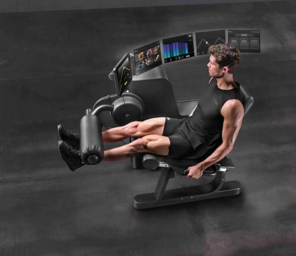 Technogym Biostrength　世界最新のAI筋力トレーニングマシンが新登場