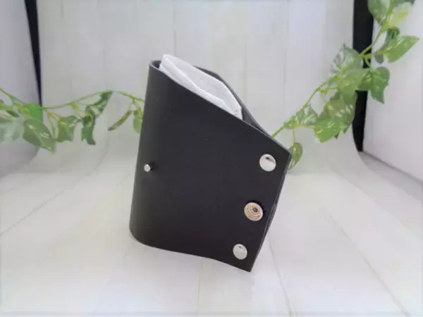 マスクをつけはずしする時代にぴったり！スマートに持ち運びできる「Gutto マスクスタンド」をMakuakeにて7月11日まで販売中