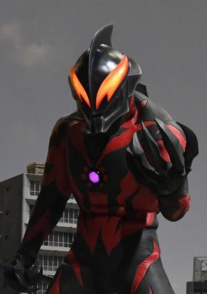 人気の「ULTRAMAN」UVポケッタブルパーカーに「ウルトラマンティガ」、「ウルトラマンベリアル」が新登場！