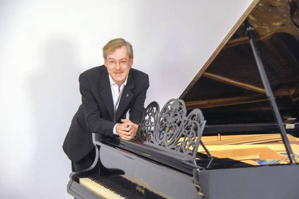 ショパンコンクールの覇者、伝説の『スタニスラフ・ブーニン』9年ぶりの公演決定！7/18に世田谷区「昭和女子大学 人見記念講堂」にて開催
