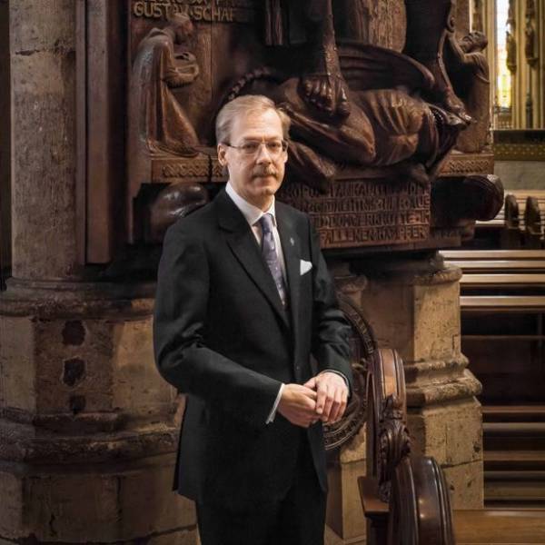 ショパンコンクールの覇者、伝説の『スタニスラフ・ブーニン』9年ぶりの公演決定！7/18に世田谷区「昭和女子大学 人見記念講堂」にて開催