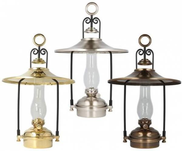 米国バーモント州発！真鍮製のオシャレで本格派のオイルランタン『Vermont Lanterns バーモントランタン』　全国のアウトドア専門店・自社ECサイトにて販売中