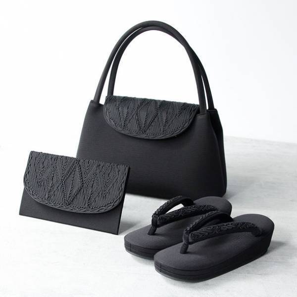 岩佐×人気のYoutuber きものすなお のコラボ開発　「冠婚葬祭に使用できるコード刺繍シリーズ」を発売