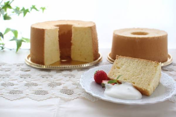 宮内庁御用達製菓・製パン器具専門店の「浅井商店」がつなぎ目のない極厚アルミトールシフォンケーキ型17cmを新発売！