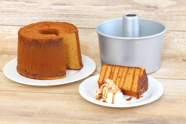 宮内庁御用達製菓・製パン器具専門店の「浅井商店」がつなぎ目のない極厚アルミトールシフォンケーキ型17cmを新発売！