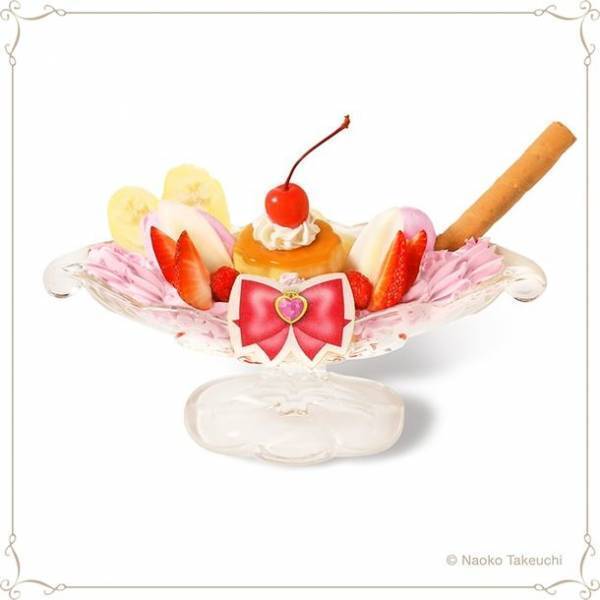 ミュージアム内に特設カフェがオープン！「美少女戦士セーラームーン ミュージアム カフェ」　セーラー戦士をイメージしたパフェなどオリジナルメニューが盛りだくさん