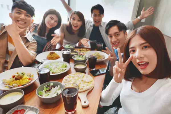 エンジョイジャパン特別企画・オシャレなカフェで友活交流会「旅行・旅好き」友達作りカフェ会を7月18日 東京・新宿にて開催