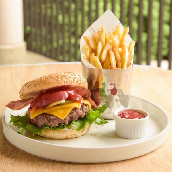 関西学院会館内 レストラン ポプラがリニューアルオープン！テーマは『MODERN AMERICAN CUISINE』