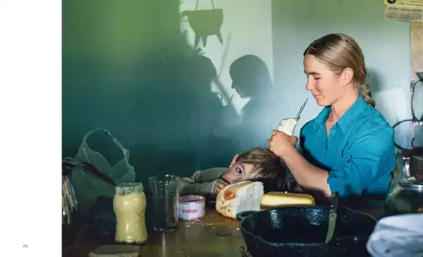 『NO SIGNAL　街を出て、大自然の中で暮らすことを選んだ10人の生き方』発売中！