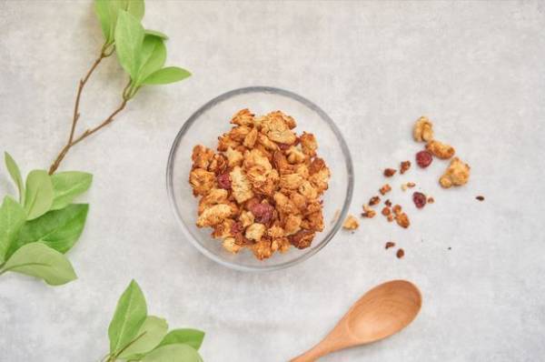 フードロス削減！“おからから生まれた”無添加・グルテンフリーグラノーラを発売