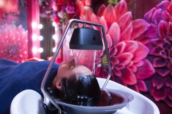 サウナの＜ととのう＞快感がヘッドスパで！銀座のヘッドスパ専門店「Rabbicour(ラビクール)」にて「頭浸浴(とうしんよく)」メニューを7月より導入開始