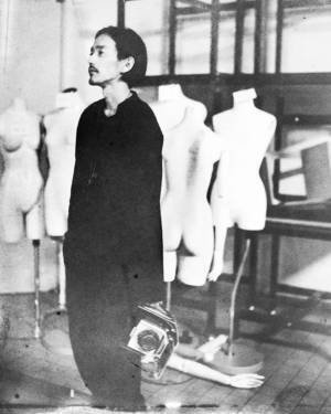 写真家 岩本 幸一郎氏と共に創り上げたインセンスシリーズ「Heapile (ヒーパイル)」の展覧会を東京・京都にて開催