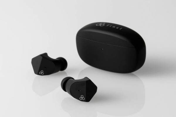 finalより新しい定番と言える完全ワイヤレスイヤホン「ZE2000」発売のお知らせ