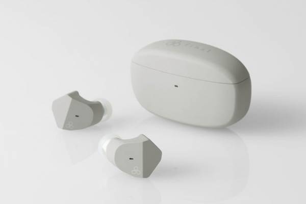 finalより新しい定番と言える完全ワイヤレスイヤホン「ZE2000」発売のお知らせ