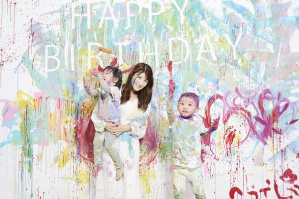 ウォールペイントできるフォトスタジオ「SOYLABO！」が「カラフルサマーキャンペーン」を7月16日より開始！～夏休みは家族でウォールペイント！～