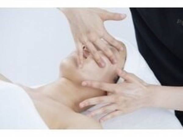 オールハンドにこだわるエステサロン　メディカルエステ「PATORA」　大阪ヒルトンプラザに7月4日オープン！