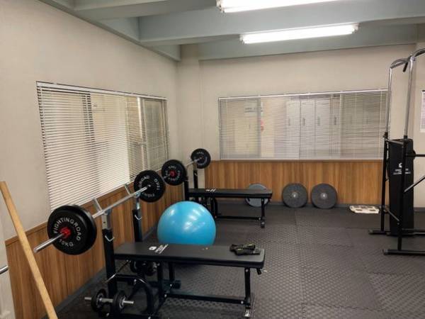 窓辺の総合インテリアメーカー トーソー株式会社が、フジテレビ系列 連続ドラマ「テッパチ！」へ美術協力