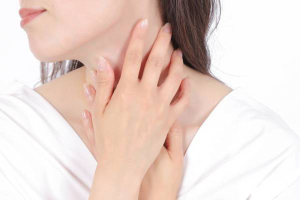 水は一滴も入れない、オーガニック厳選原液のみを使用　美容液「オーガニック　デコルテセラム」を発売