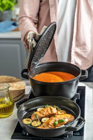 仏鋳物ホーロー鍋ストウブ　「スタッカブルココット 3pcsセット」を発売