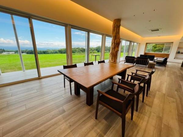 ヘリポート付き、最高級グランピング貸別荘「空の庭クレセントムーン」が8月1日オープン！安達太良高原の大自然に囲まれたプライベート空間を独り占め