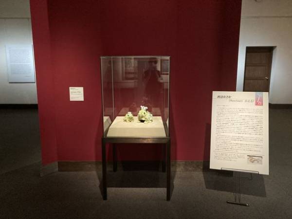 スイーツデコアートを制作する渡辺おさむの“お菓子のかえる”作品が大原美術館にてモネの睡蓮と共に展示開始