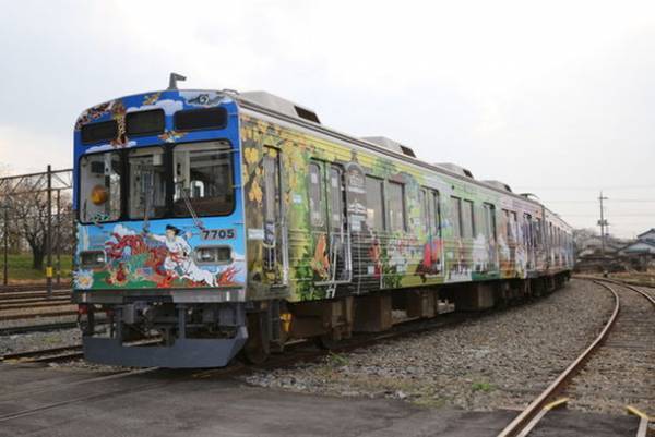 秩父鉄道に乗って夏は御朱印めぐり　木札ストラップ3つ集めた方に「オリジナル御朱印帳バンド」
