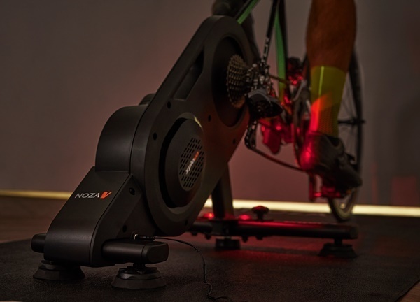 リアルな実走感！スマートトレーナー「NOZA V」