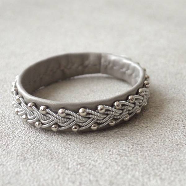 トナカイの革を使った北欧伝統アクセサリー、7月23日・24日に京都にてポップアップを開催