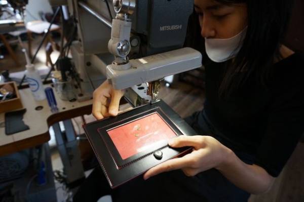 思い出ランドセルのリメイクサービスが開始から10年で依頼数10倍に　母から子へ贈る、お財布や通帳ケースへのアップサイクルが人気