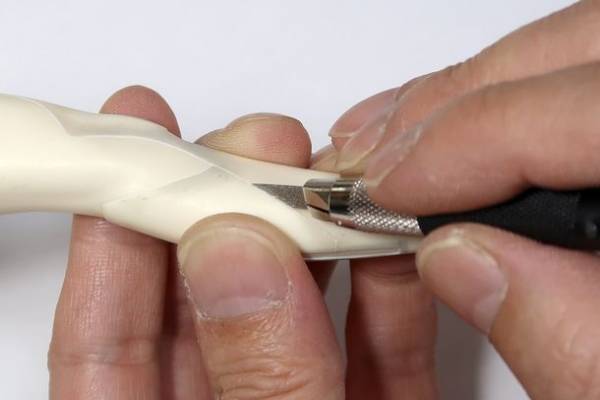 ホビー用工具、デザインナイフ形のダイヤモンドヤスリ　「ダイヤフィニッシュ」を発売