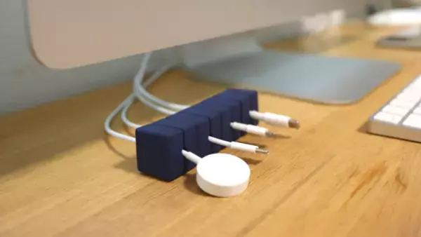 アメリカで発売後わずか1週間で5,000個を売り上げたケーブルホルダーが日本初登場！Makuakeにて先行販売開始『新発想！机の上のケーブル整理はもっと自由にできる。』