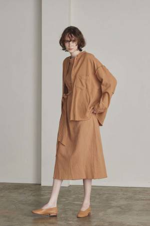 サスティナブル・ブランド「WALANCE」にココナッツ染めを施したアイテムが登場　―穏やかで優しいピンク―