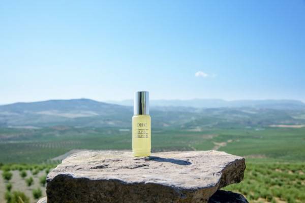 株式会社ディーエイチシーの「DHCオリーブバージンオイル」が美容オイルに関する調査でNo.1を獲得　調査実施：株式会社ドゥ・ハウス