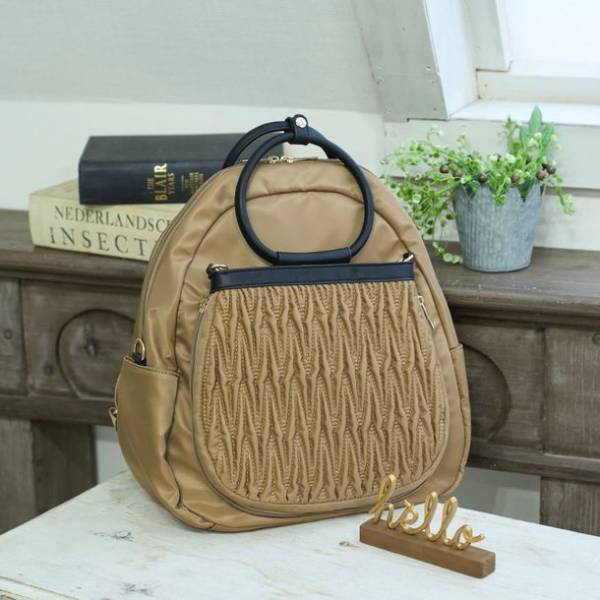 ママの「バッグの2個持ち」に関する実態調査を実施　バッグの2個持ちのお悩みを解消する画期的マザーズバッグが話題