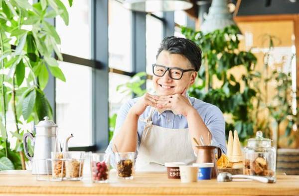 ビタミンEと食物繊維たっぷりのアーモンドミルクで、おいしく夏を楽しもう！SNSで話題の2店舗とコラボ！「アーモンド効果」を使った「カレーバインミー」「かき氷」を発売