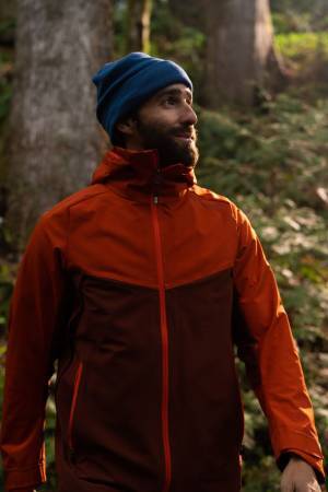 NASAが宇宙服に使う断熱材を元に開発　驚異の暖かさを実現したアウトドアジャケットが誕生