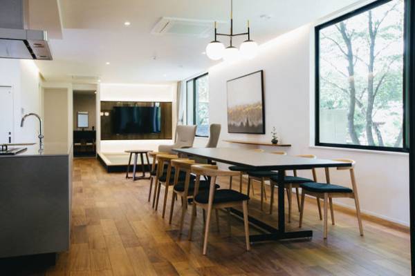 自然に囲まれたカフェ＆プライベートヴィラ「TEF TANIGUMI」がグランドオープン