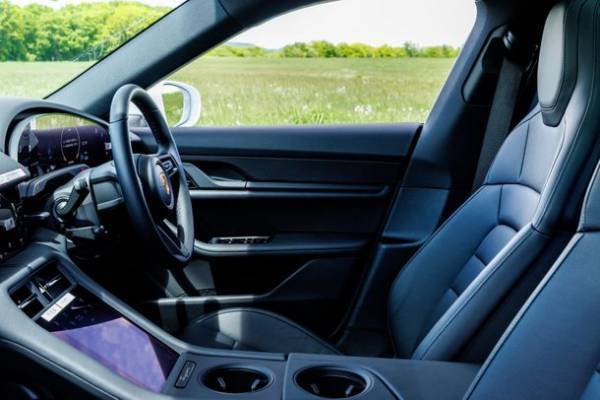 高級EVカーに24時間乗り放題！カミシホロホテルカーシェアプランが北海道上士幌町のふるさと納税返礼品に！！