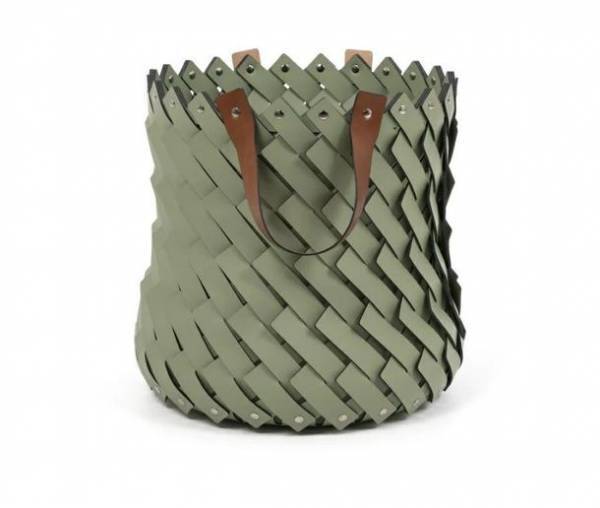 ラグジュアリーレザーブランドPinetti(ピネッティ)のアウトドア対応レザーに新色が登場！自然界のカラーパレットにインスパイアされた8色で展開