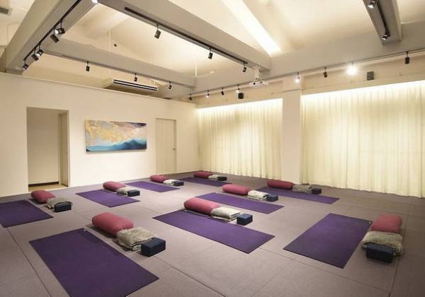 疲労回復専用ジム『ZERO GYM』が7/8 沖縄初上陸！ストレッチとマインドフルネスで体と頭の疲労をリセット