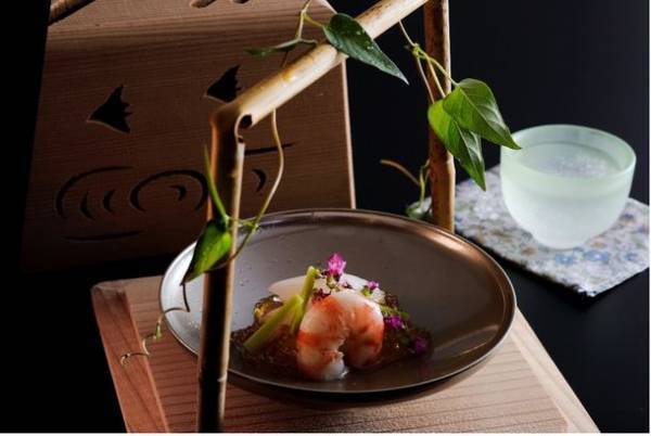 ＜古都奈良の宿　飛鳥荘＞世界遺産を望む屋上テラスラウンジ［白雲-shirakumo-］が8月1日にグランドオープン！